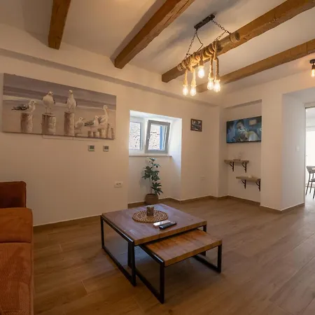House Blazov Dvor By Tourist Adria Group זאטון